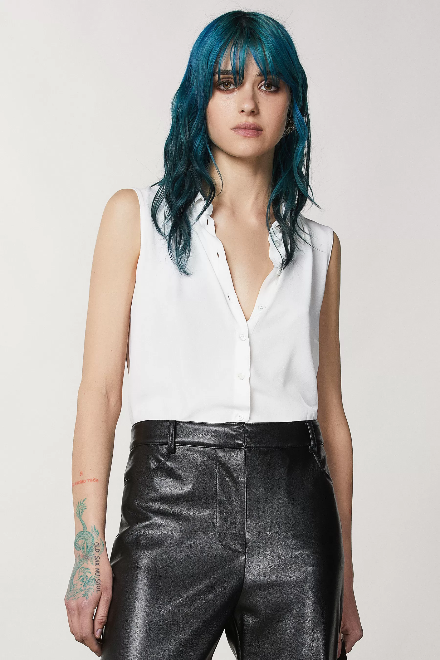 Patrizia Pepe Camicia smanicata in viscosa